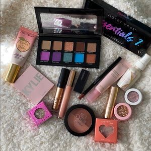 Huge Makeup bundle